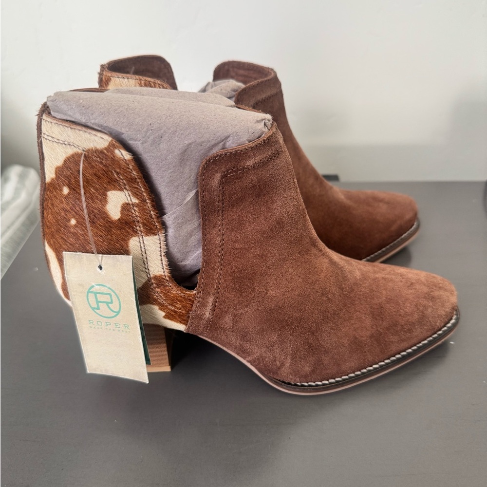 Roper Women's Brown Ankle Booties with Cowhide Accent